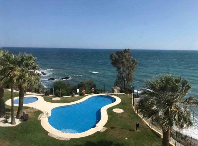 Апартаменты Relax Frente Al Mar Бенальмадена Экстерьер фото